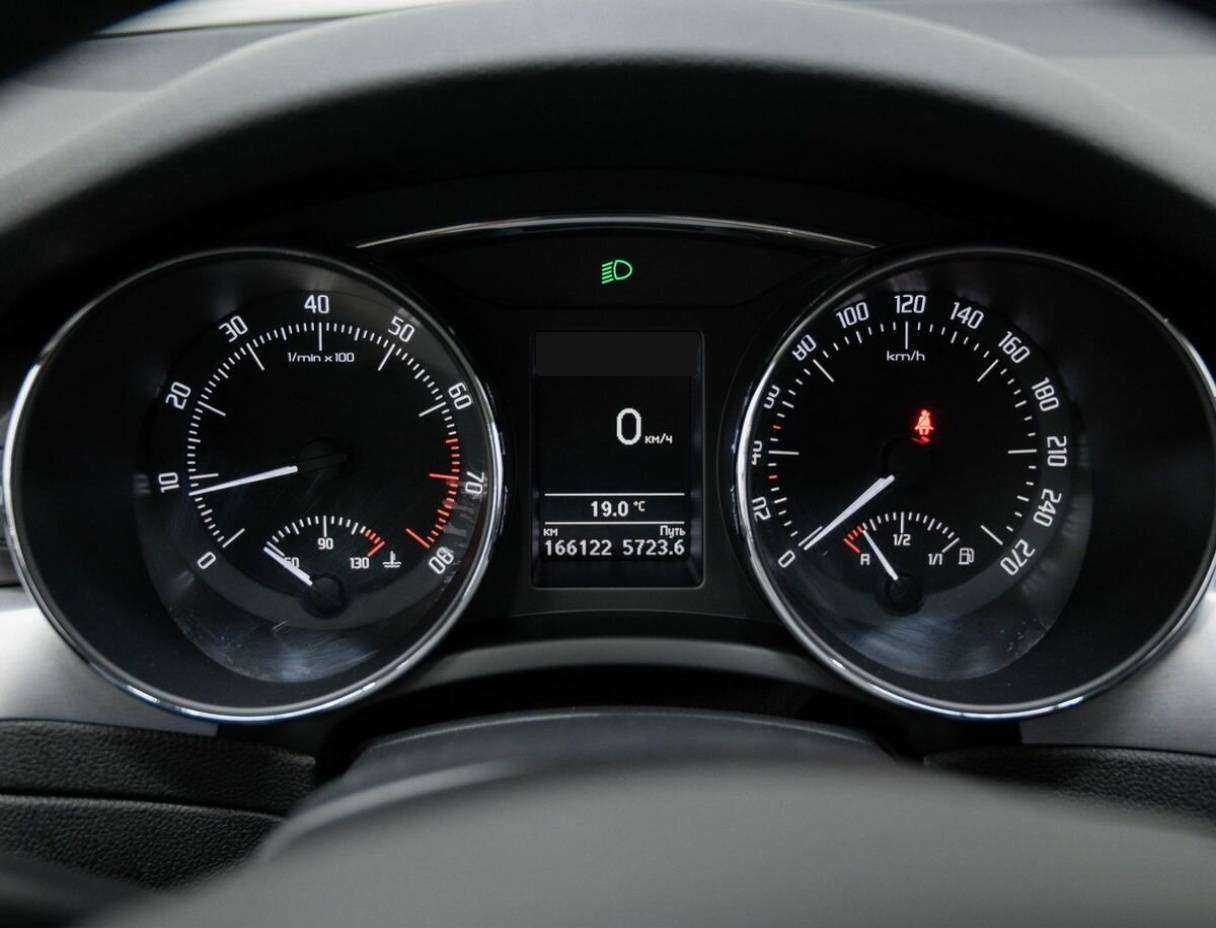 Шкода Суперб б/у, 2014, Роботизированная. Фото: #24