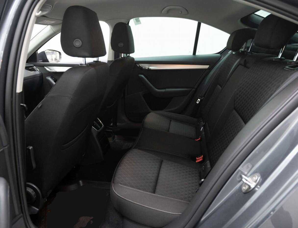 Шкода Октавия б/у, 2016, Роботизированная. Фото: #11