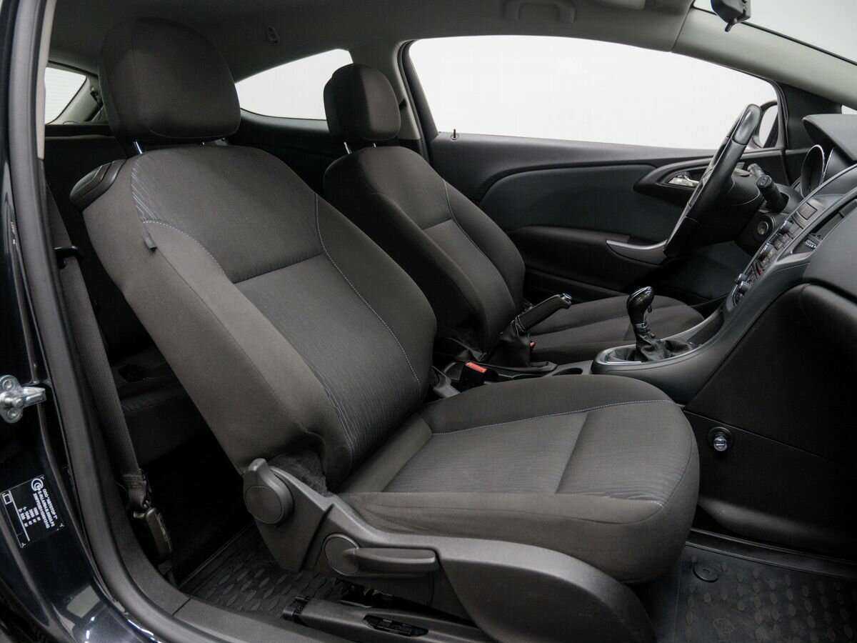 Опель Астра б/у, 2013, Механическая. Фото: #6