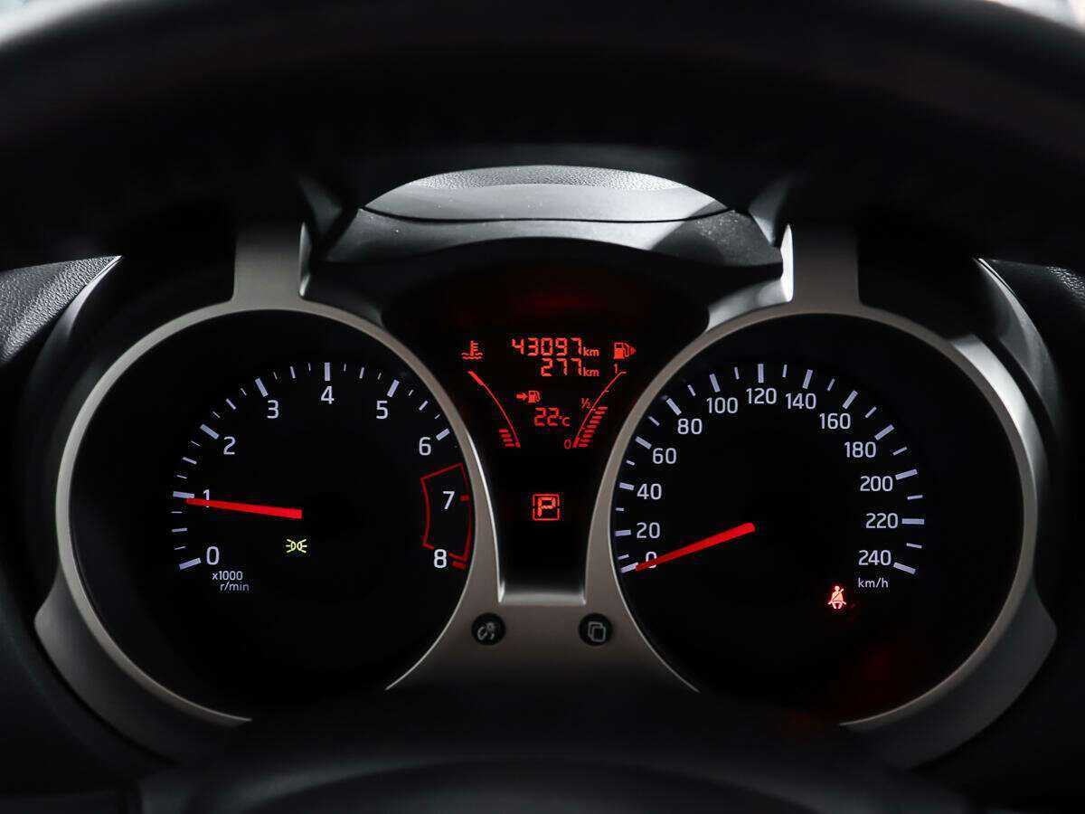 Ниссан Жук б/у, 2014, Вариатор. Фото: #13