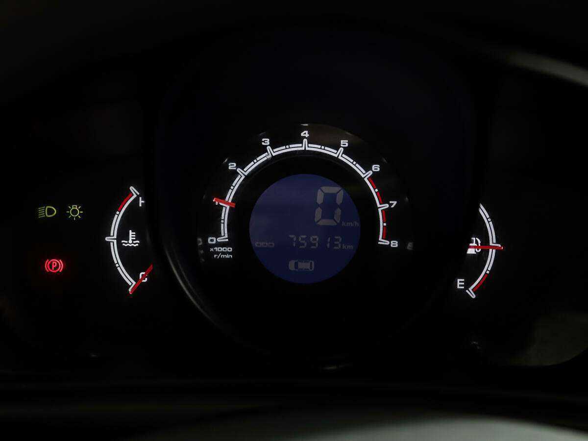 Лифан Икс60 б/у, 2013, Механическая. Фото: #13