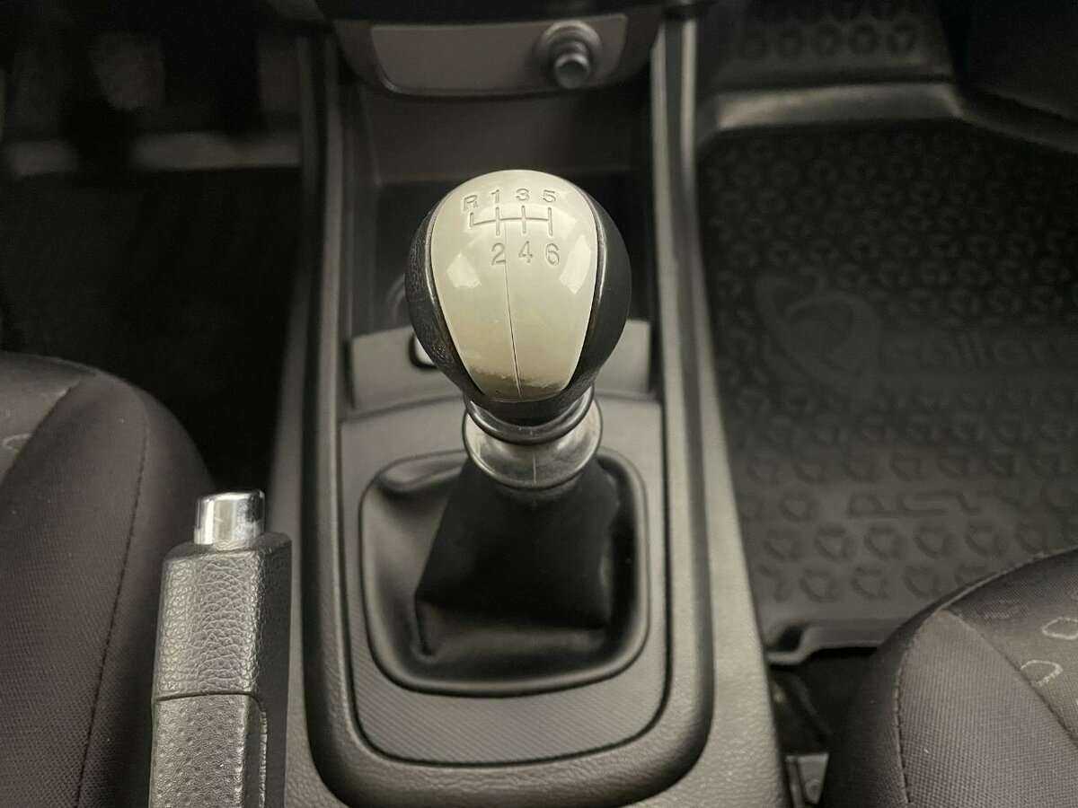 Сан-Ён Актион б/у, 2012, Механическая. Фото: #12