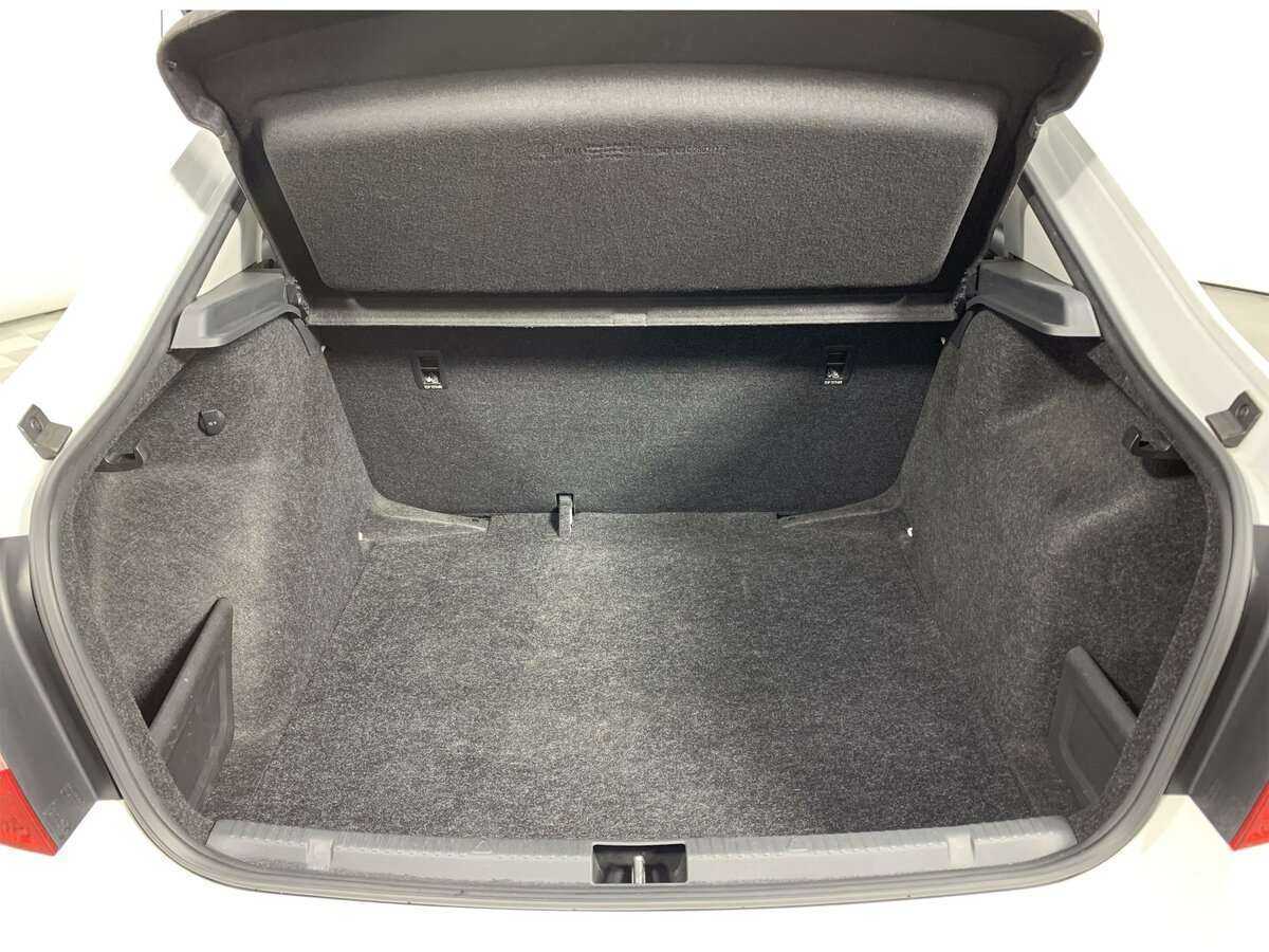 Шкода Рапид б/у, 2017, Механическая. Фото: #9