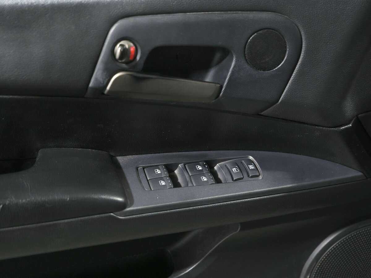 Сан-Ён Кирон б/у, 2012, Механическая. Фото: #12