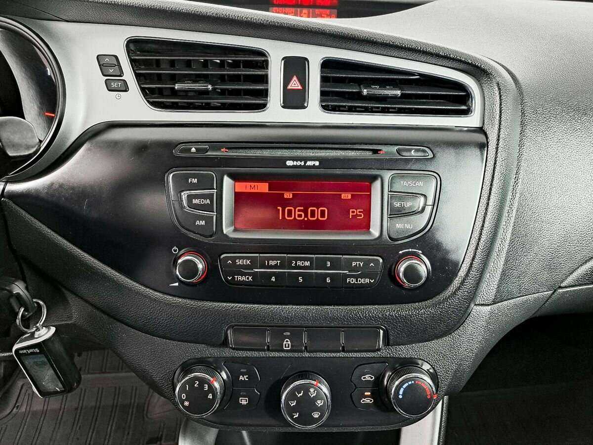 Киа Сид б/у, 2013, Механическая. Фото: #14