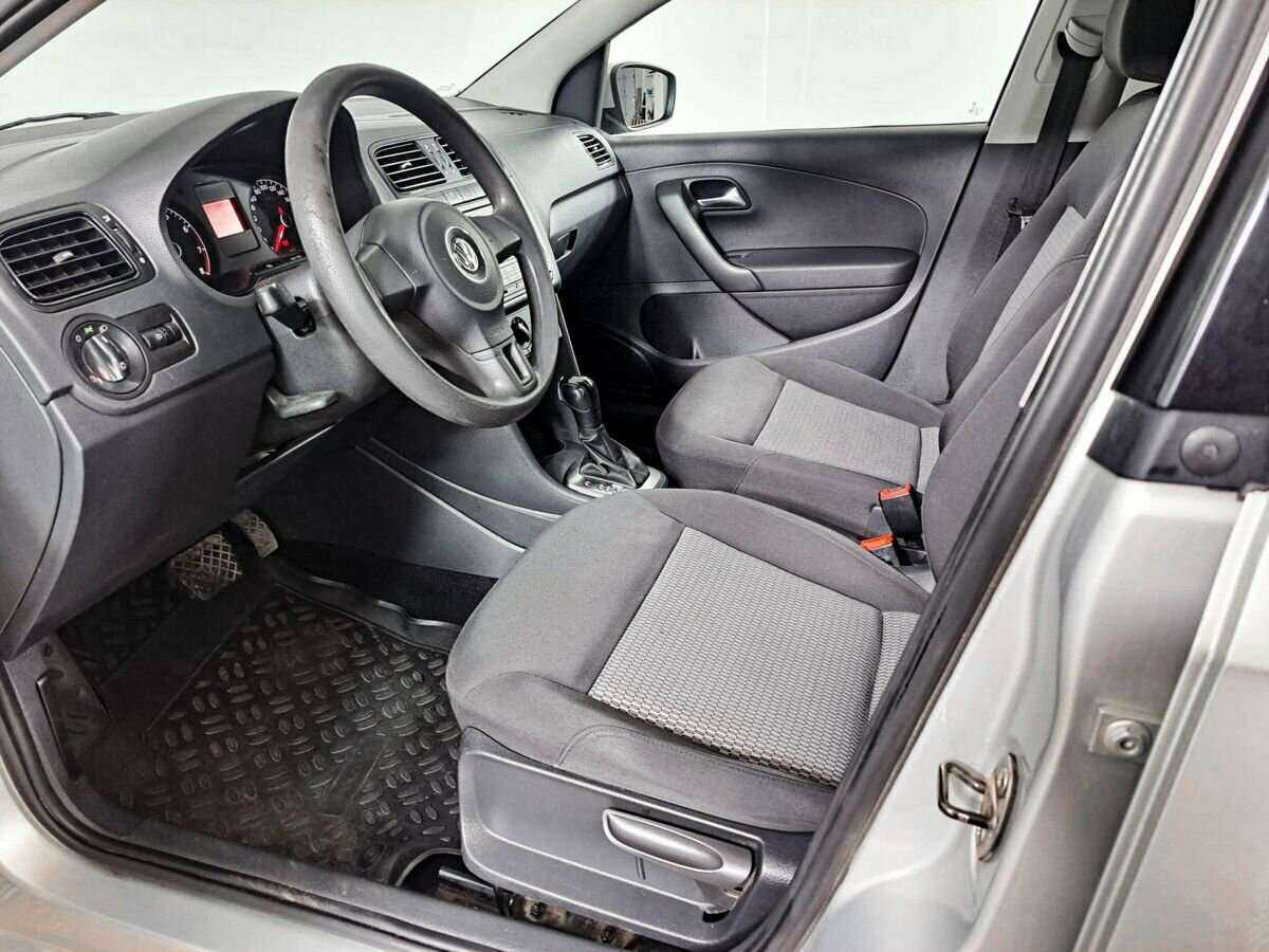 Фольксваген Поло б/у, 2012, Механическая. Фото: #13