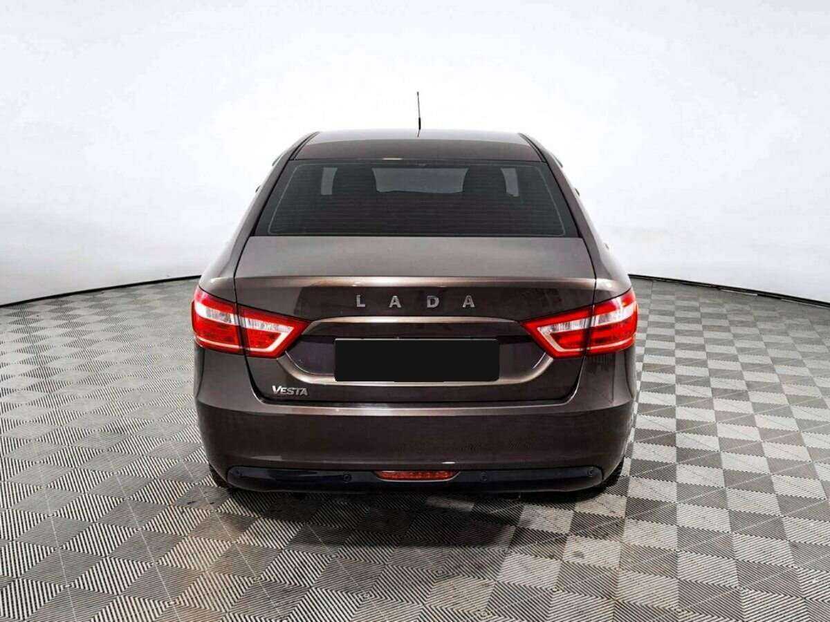 Лада (ВАЗ) Веста б/у, 2018, Механическая. Фото: #4