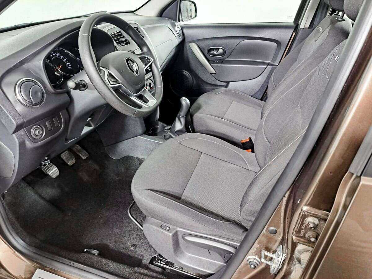 Рено Сандеро б/у, 2020, Механическая. Фото: #13