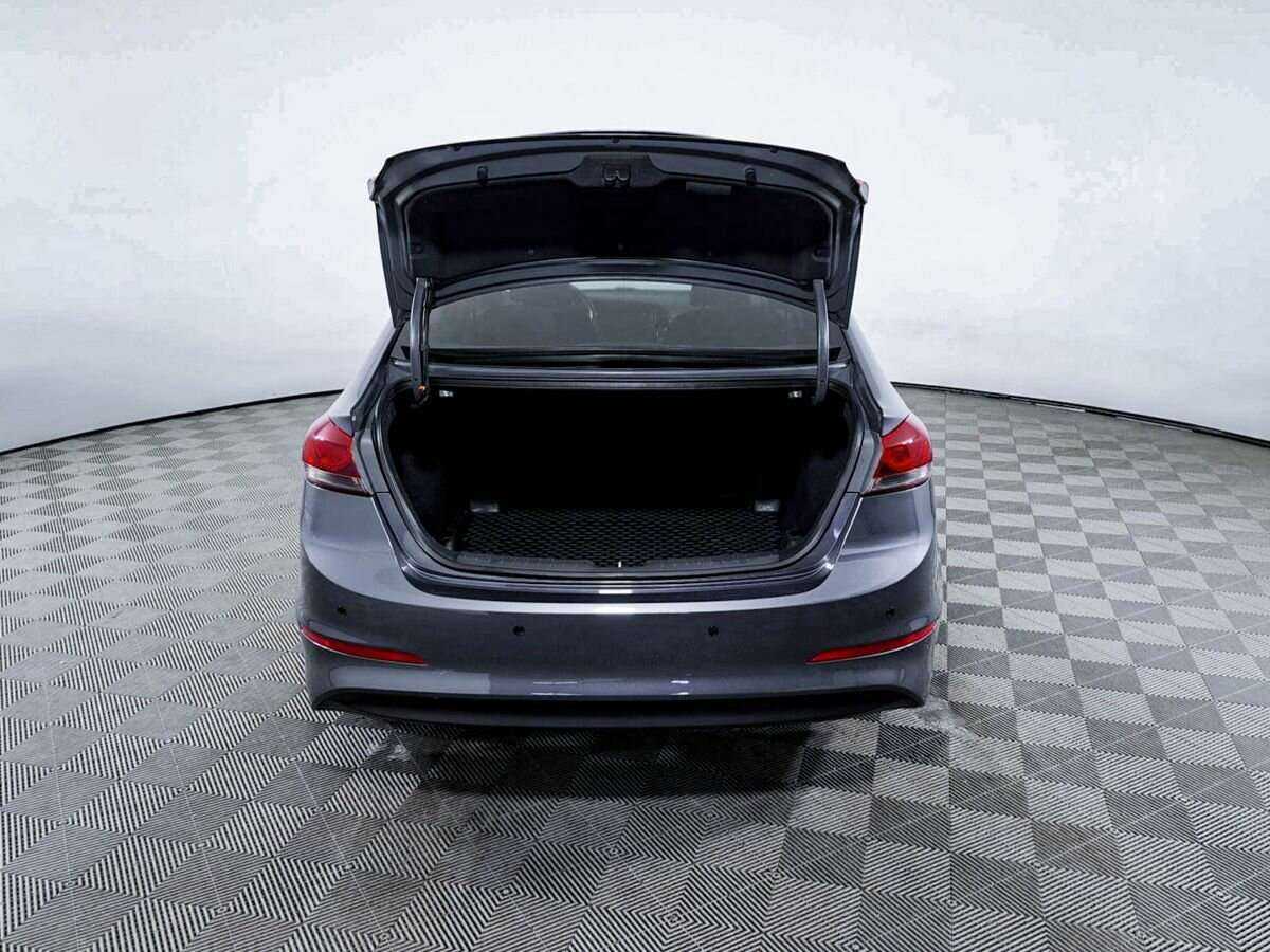 Хендай Елантра б/у, 2018, Механическая. Фото: #9