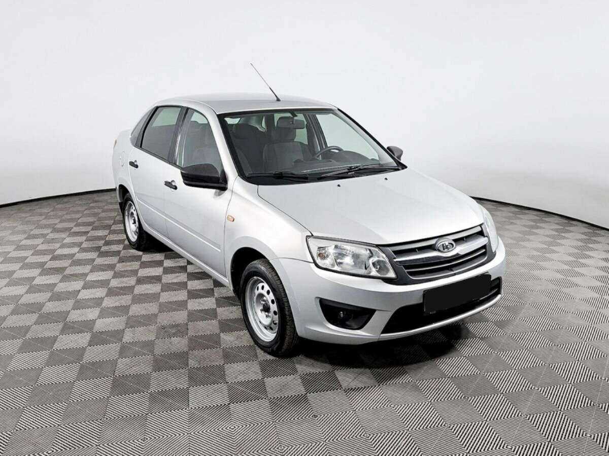 Лада (ВАЗ) Гранта б/у, 2016, Механическая. Фото: #2