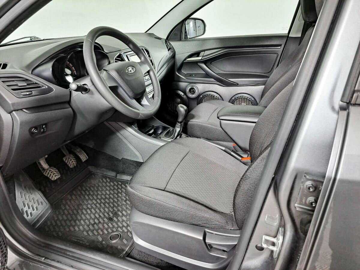 Лада (ВАЗ) Веста б/у, 2017, Механическая. Фото: #13