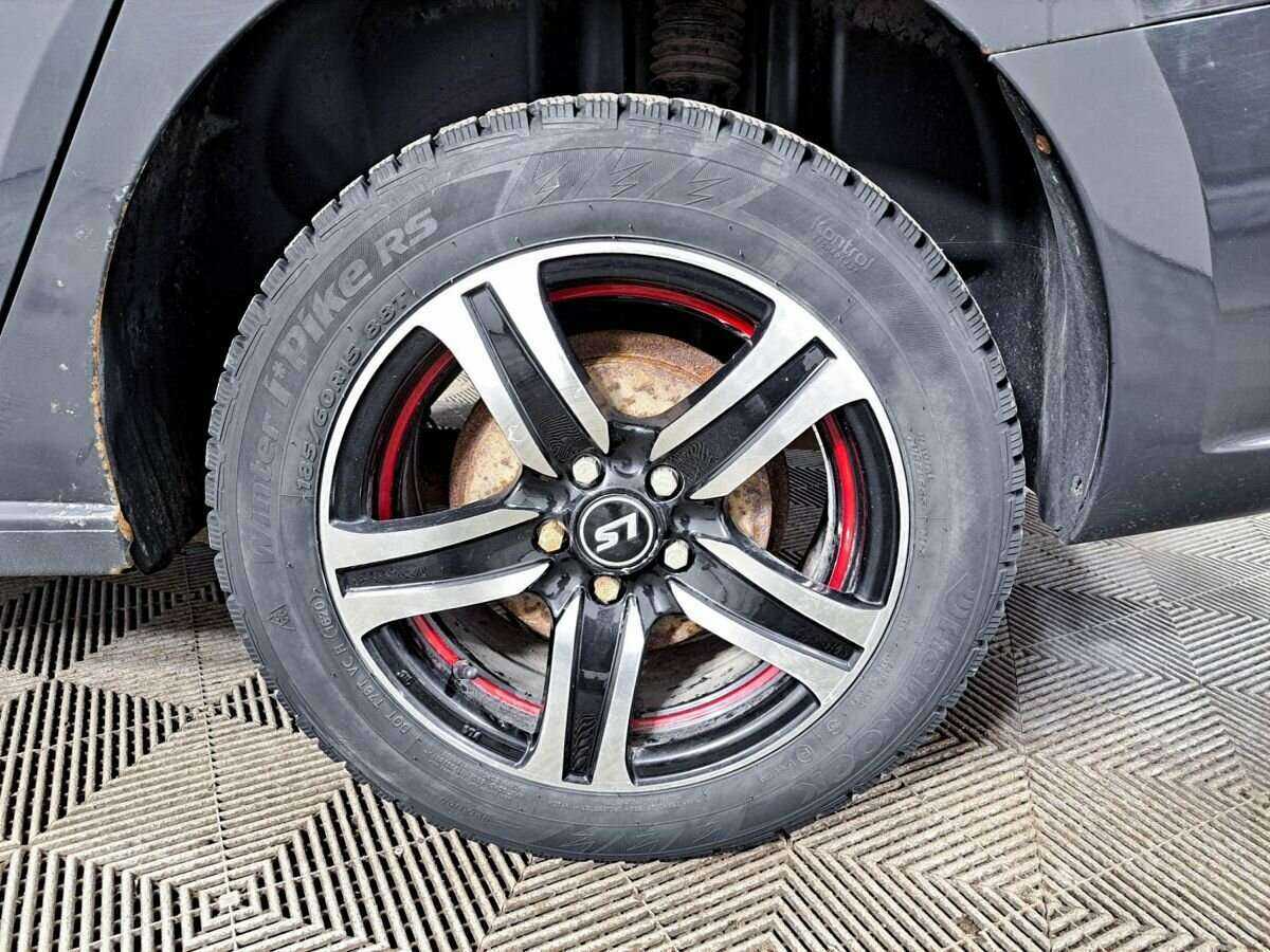 Фольксваген Поло б/у, 2012, Механическая. Фото: #17