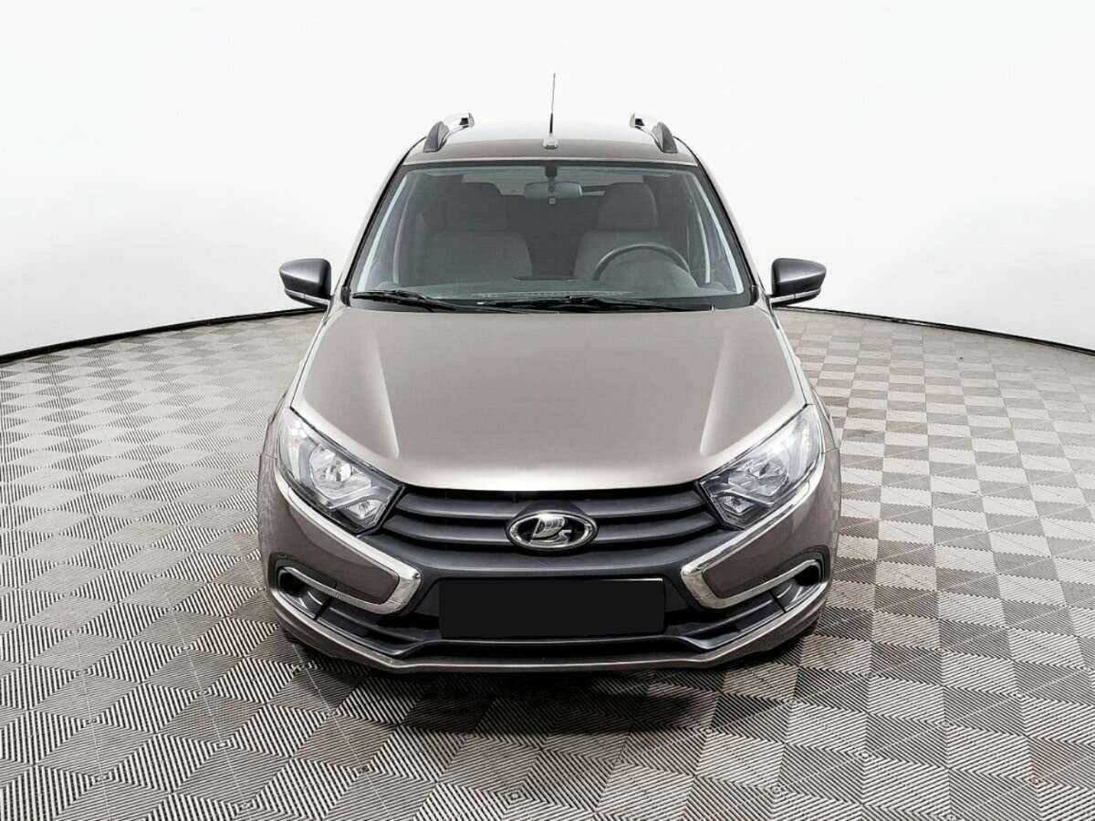 Лада (ВАЗ) Гранта б/у, 2020, Механическая. Фото: #1