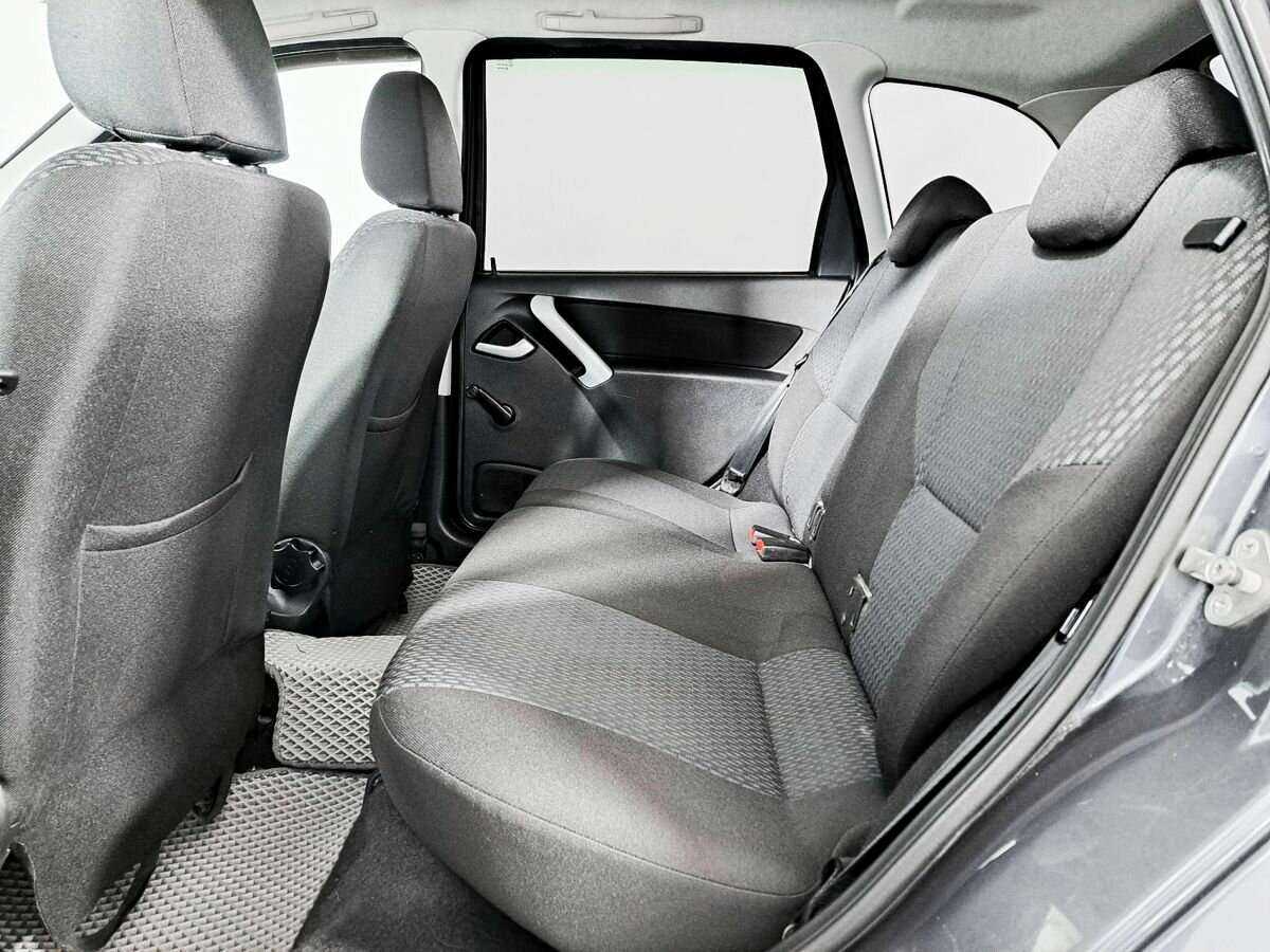 Лада (ВАЗ) Калина б/у, 2017, Механическая. Фото: #9