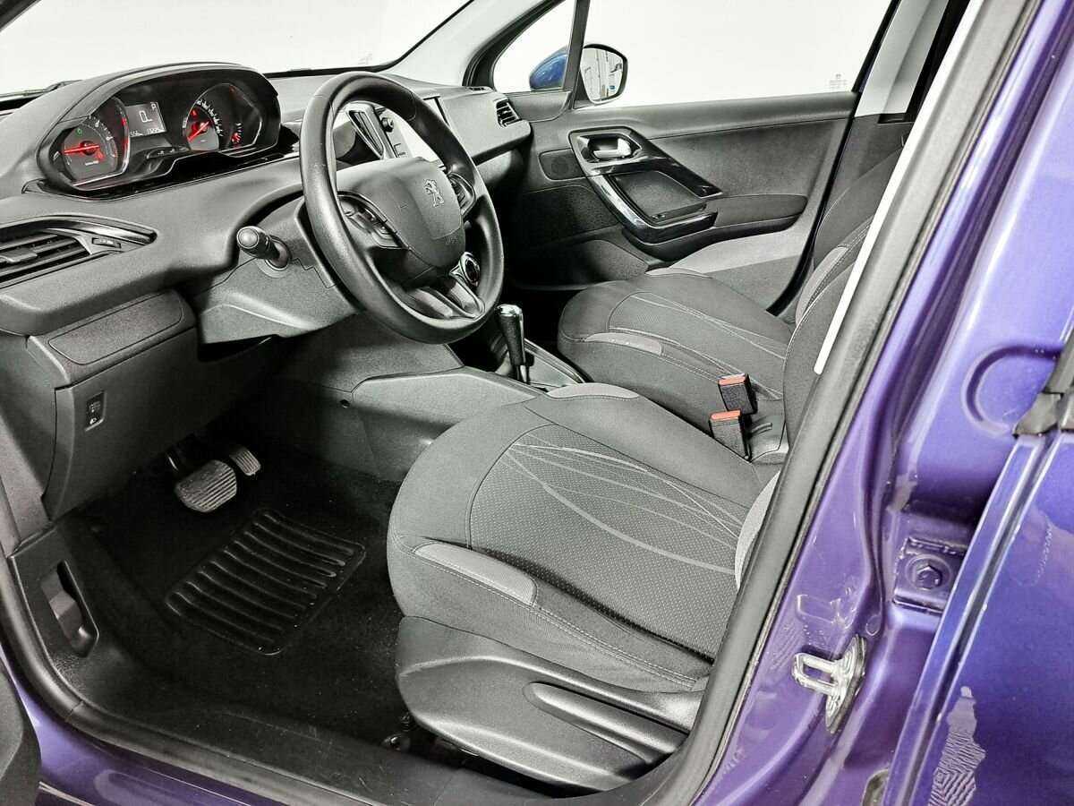 Пежо 208 б/у, 2013, Автоматическая. Фото: #13