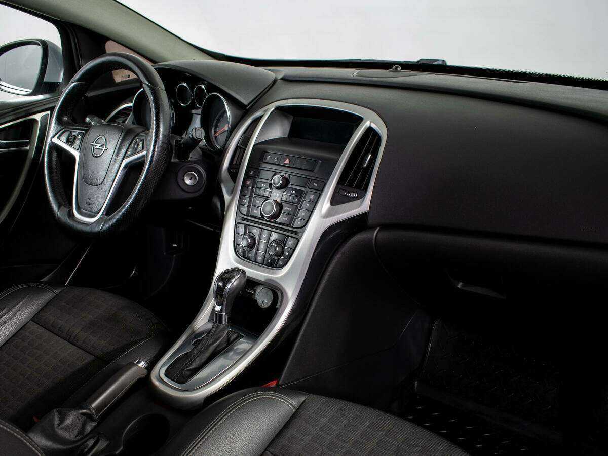 Опель Астра б/у, 2012, Автоматическая. Фото: #8