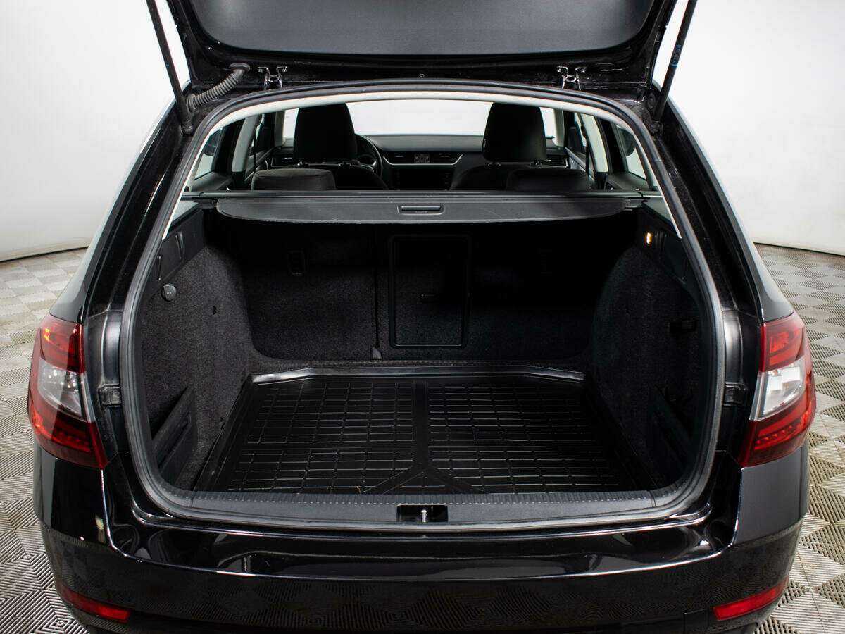 Шкода Октавия б/у, 2018, Роботизированная. Фото: #13