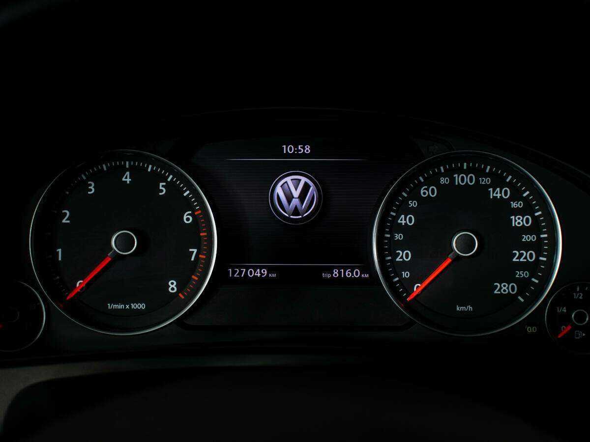 Фольксваген Туарег б/у, 2012, Автоматическая. Фото: #11