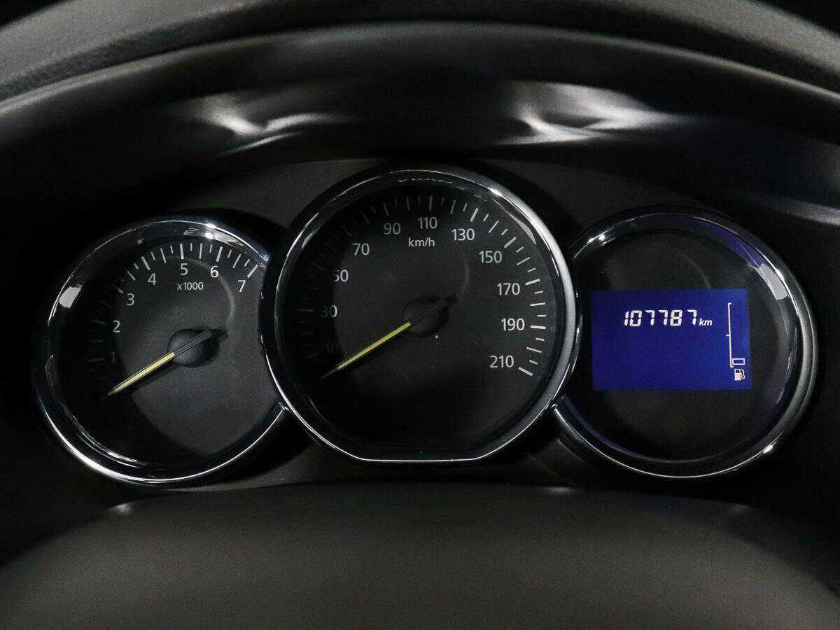 Рено Логан б/у, 2018, Механическая. Фото: #8