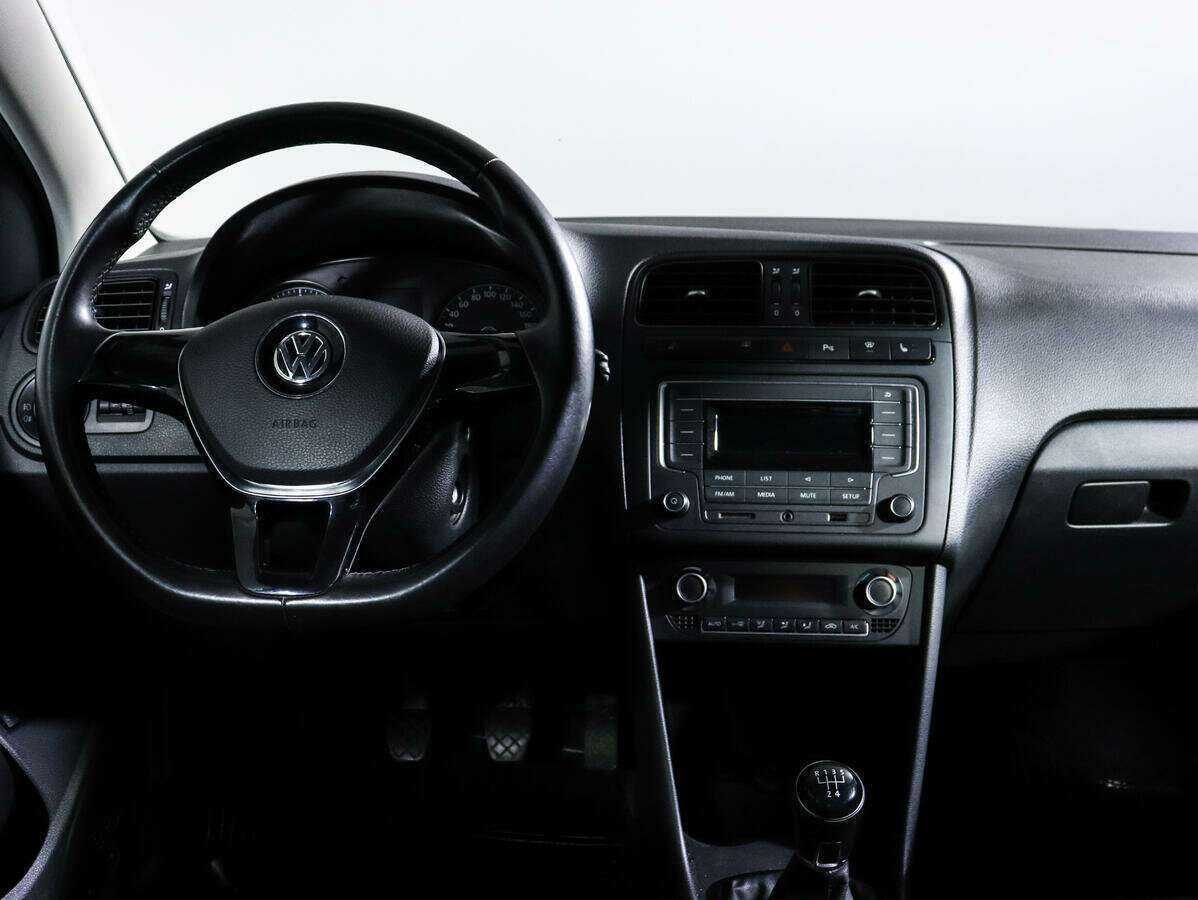 Фольксваген Поло б/у, 2016, Механическая. Фото: #8