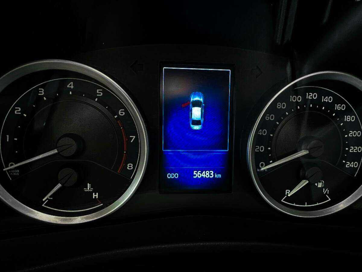 Тойота Королла б/у, 2018, Вариатор. Фото: #7