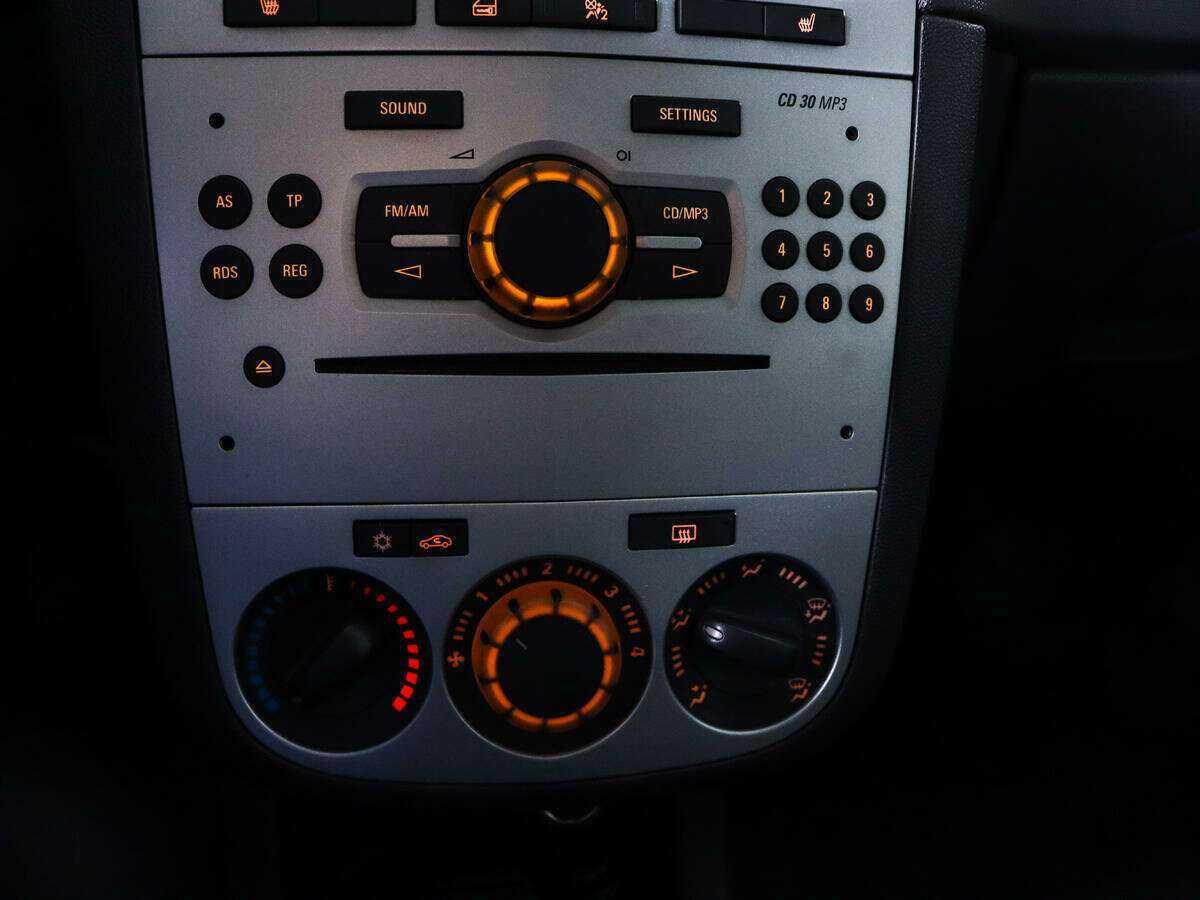 Опель Корса б/у, 2012, Механическая. Фото: #13