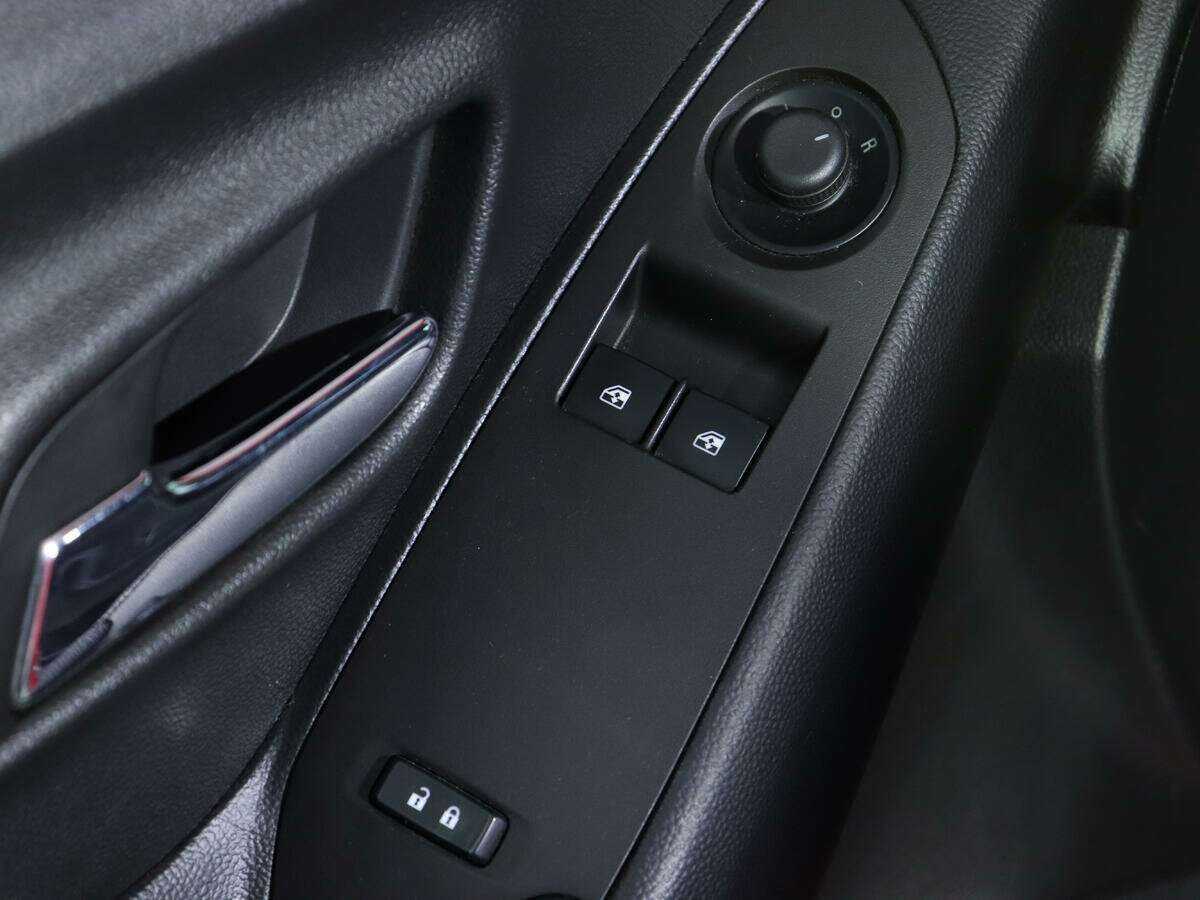 Шевроле Трэкер б/у, 2015, Механическая. Фото: #13