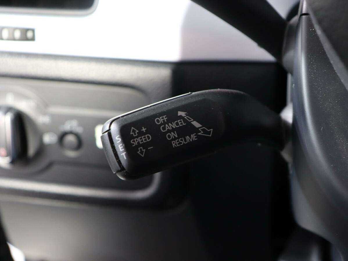 Фольксваген Туарег б/у, 2012, Автоматическая. Фото: #12