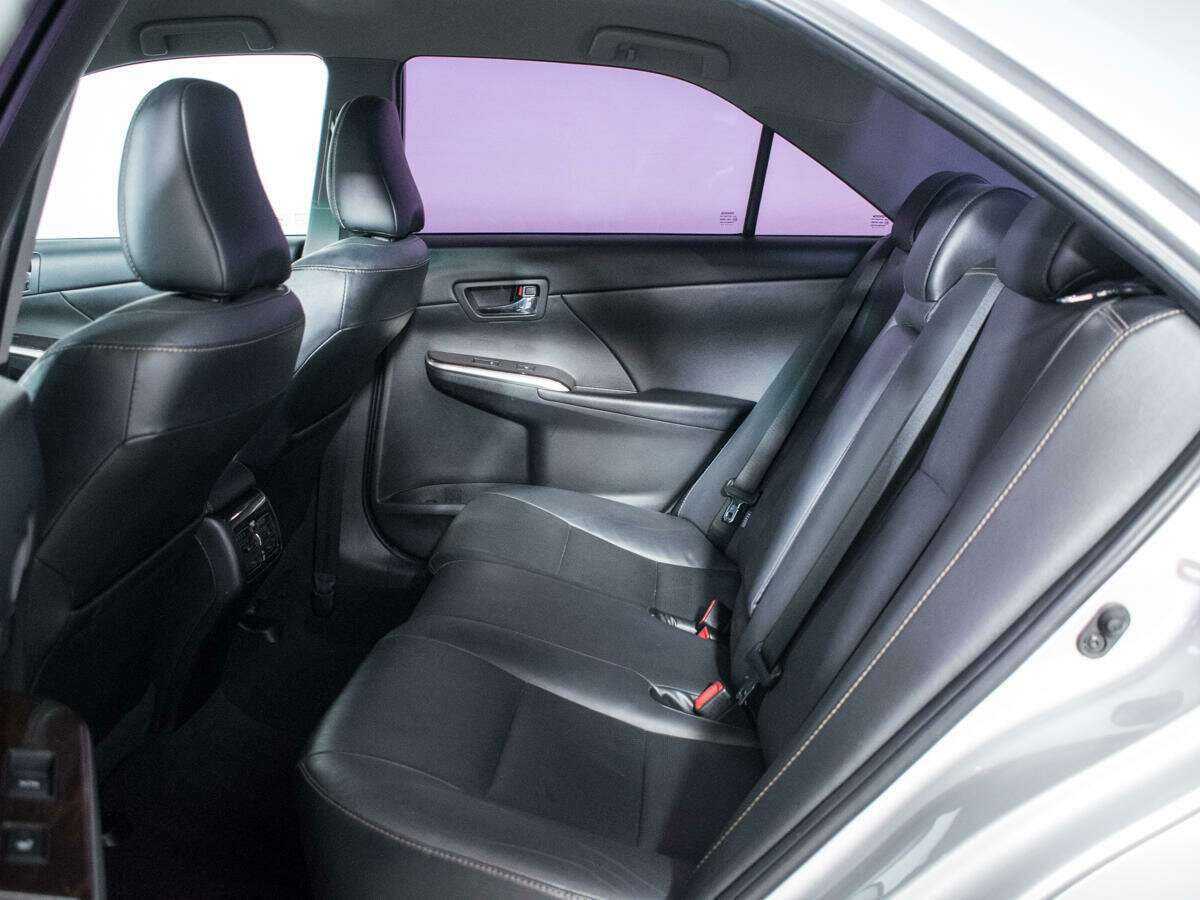 Тойота Камри б/у, 2015, Автоматическая. Фото: #9