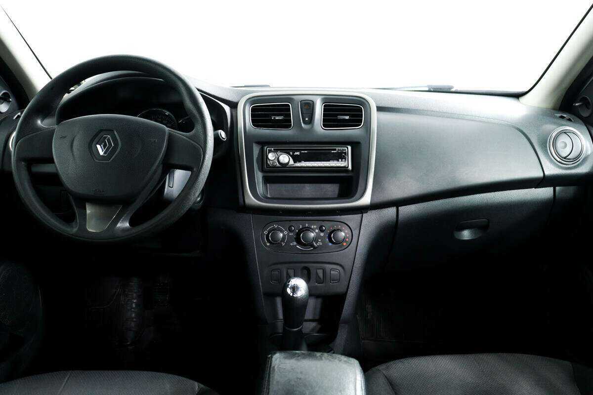 Рено Логан б/у, 2016, Механическая. Фото: #10