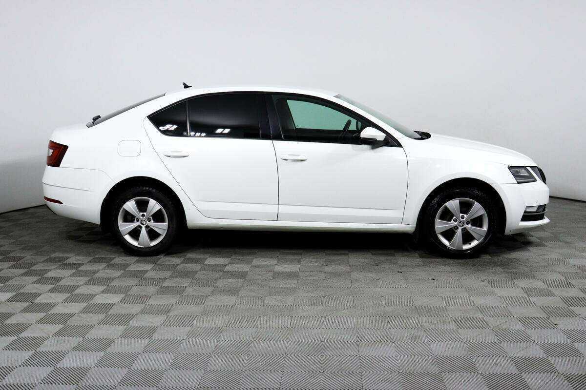 Шкода Октавия б/у, 2018, Роботизированная. Фото: #3