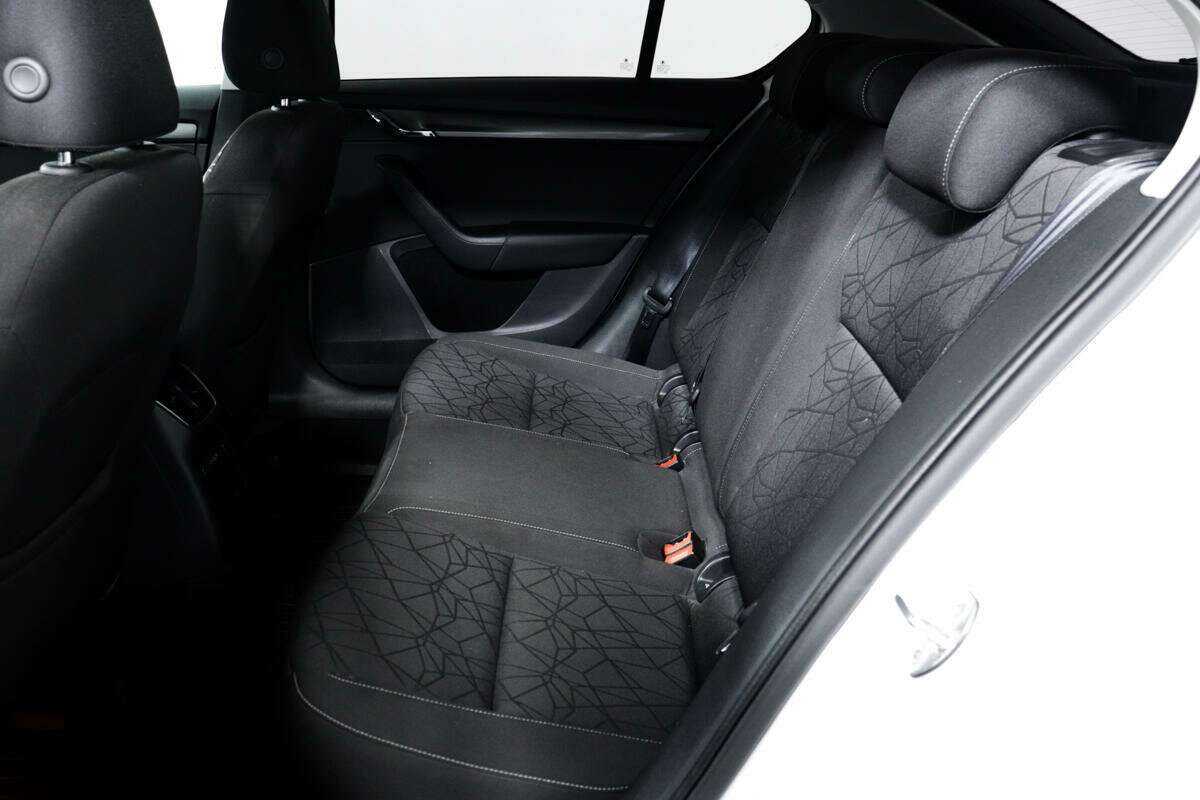 Шкода Октавия б/у, 2020, Роботизированная. Фото: #11