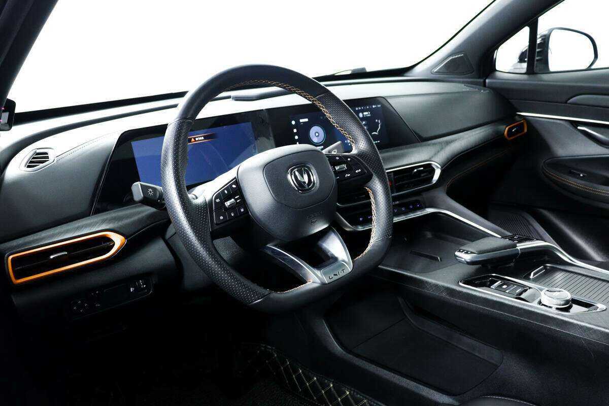 Чанган УНИ-Т б/у, 2022, Роботизированная. Фото: #12