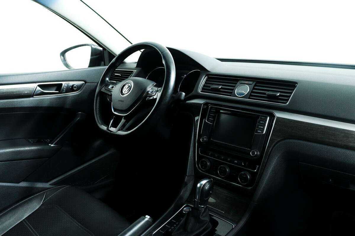 Фольксваген Пассат б/у, 2017, Роботизированная. Фото: #8