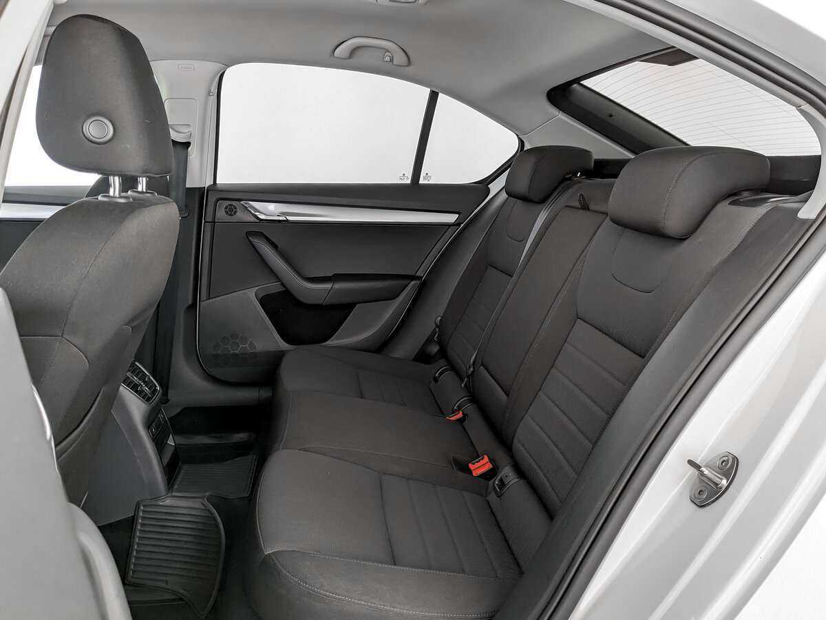 Шкода Октавия б/у, 2016, Роботизированная. Фото: #8