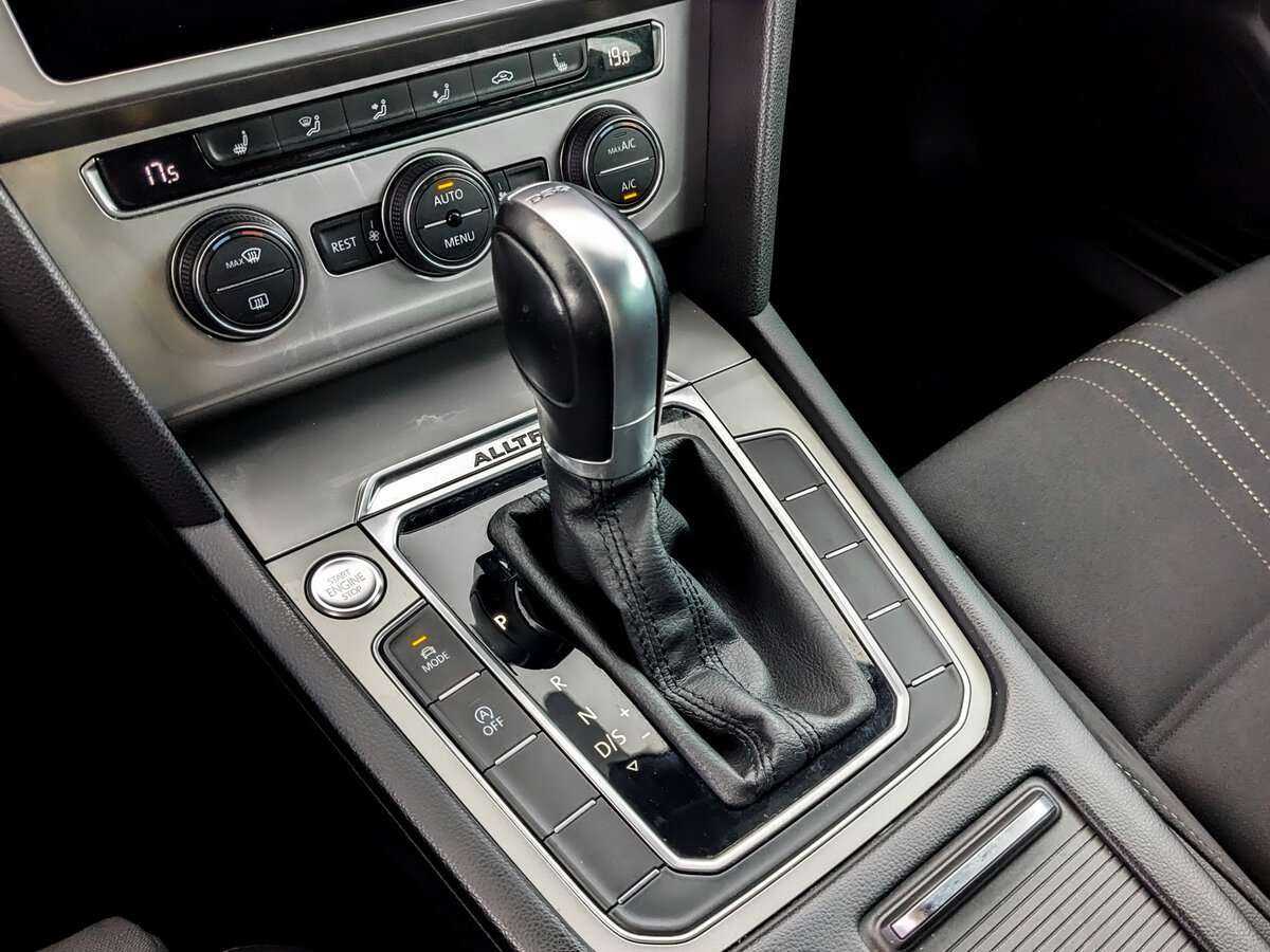 Фольксваген Пассат б/у, 2018, Роботизированная. Фото: #27