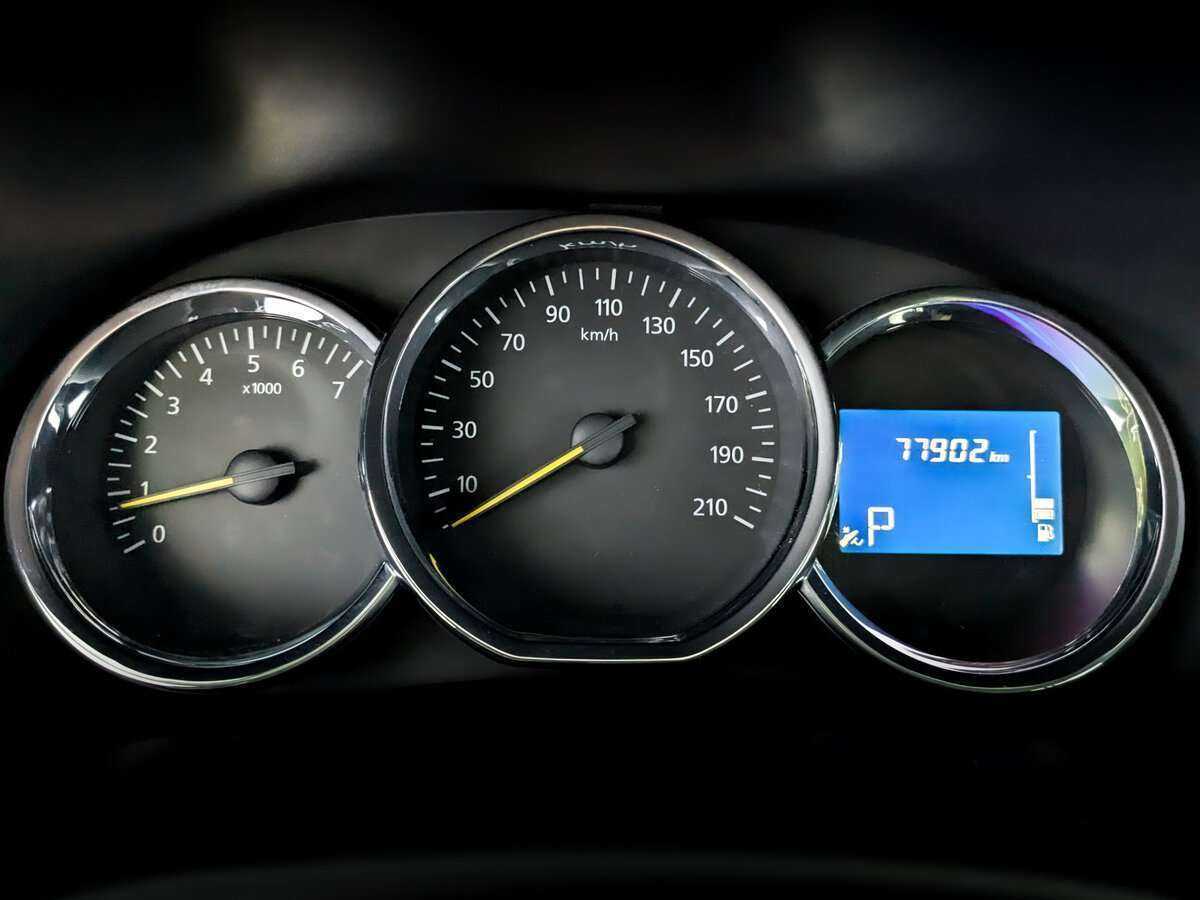 Рено Логан б/у, 2017, Автоматическая. Фото: #10