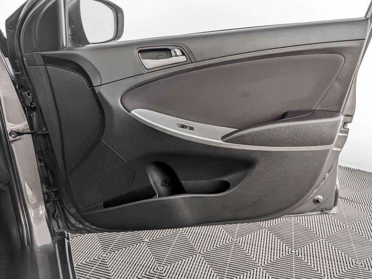 Хендай Солярис б/у, 2015, Автоматическая. Фото: #19