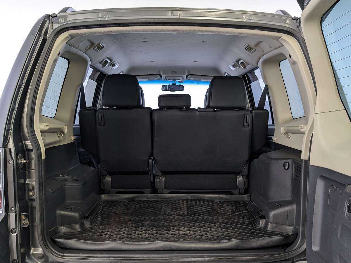 Митсубиши Паджеро б/у, 2013, Автоматическая. Фото: #9