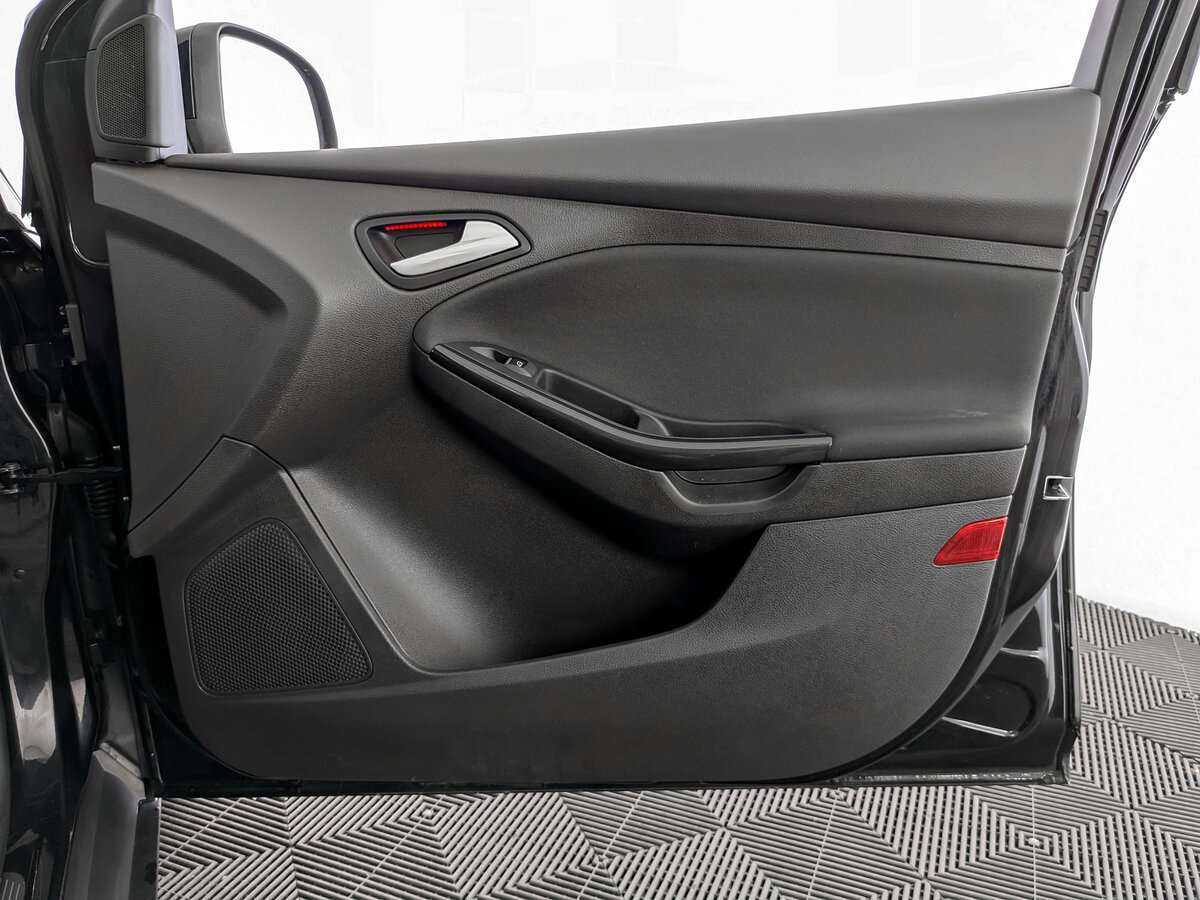 Форд Фокус б/у, 2015, Роботизированная. Фото: #19