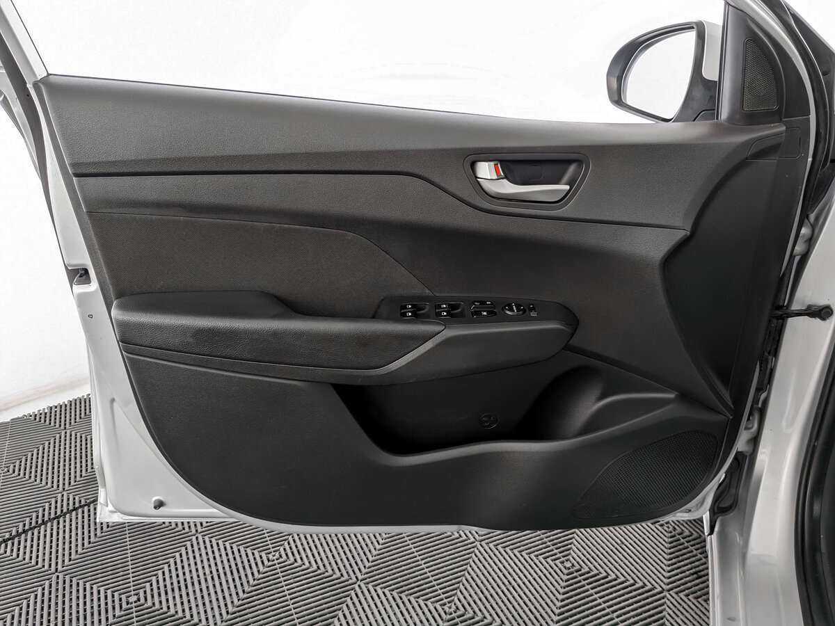 Хендай Солярис б/у, 2018, Автоматическая. Фото: #18