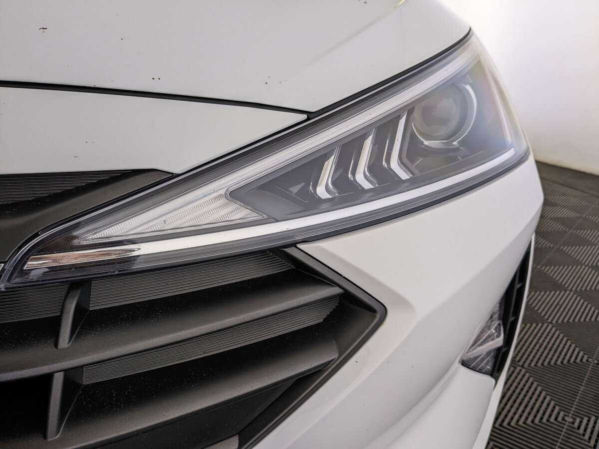 Хендай Елантра б/у, 2020, Автоматическая. Фото: #10