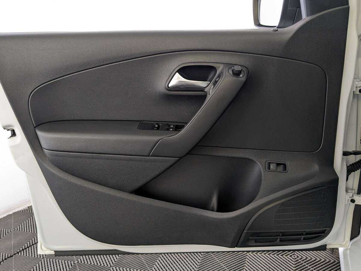 Фольксваген Поло б/у, 2018, Автоматическая. Фото: #18