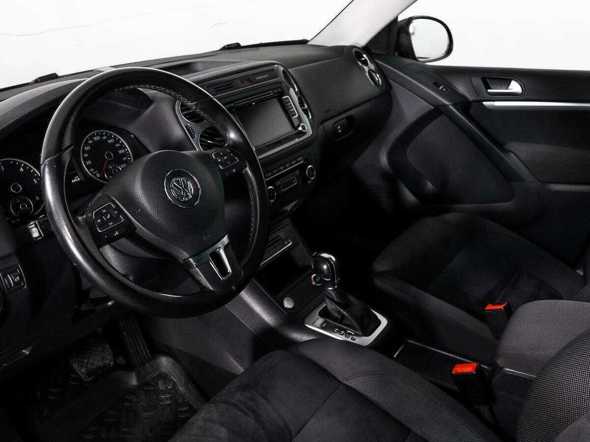 Фольксваген Тигуан б/у, 2015, Автоматическая. Фото: #8