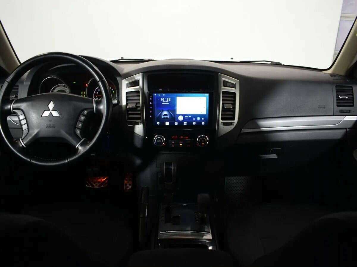 Митсубиши Паджеро б/у, 2015, Автоматическая. Фото: #10