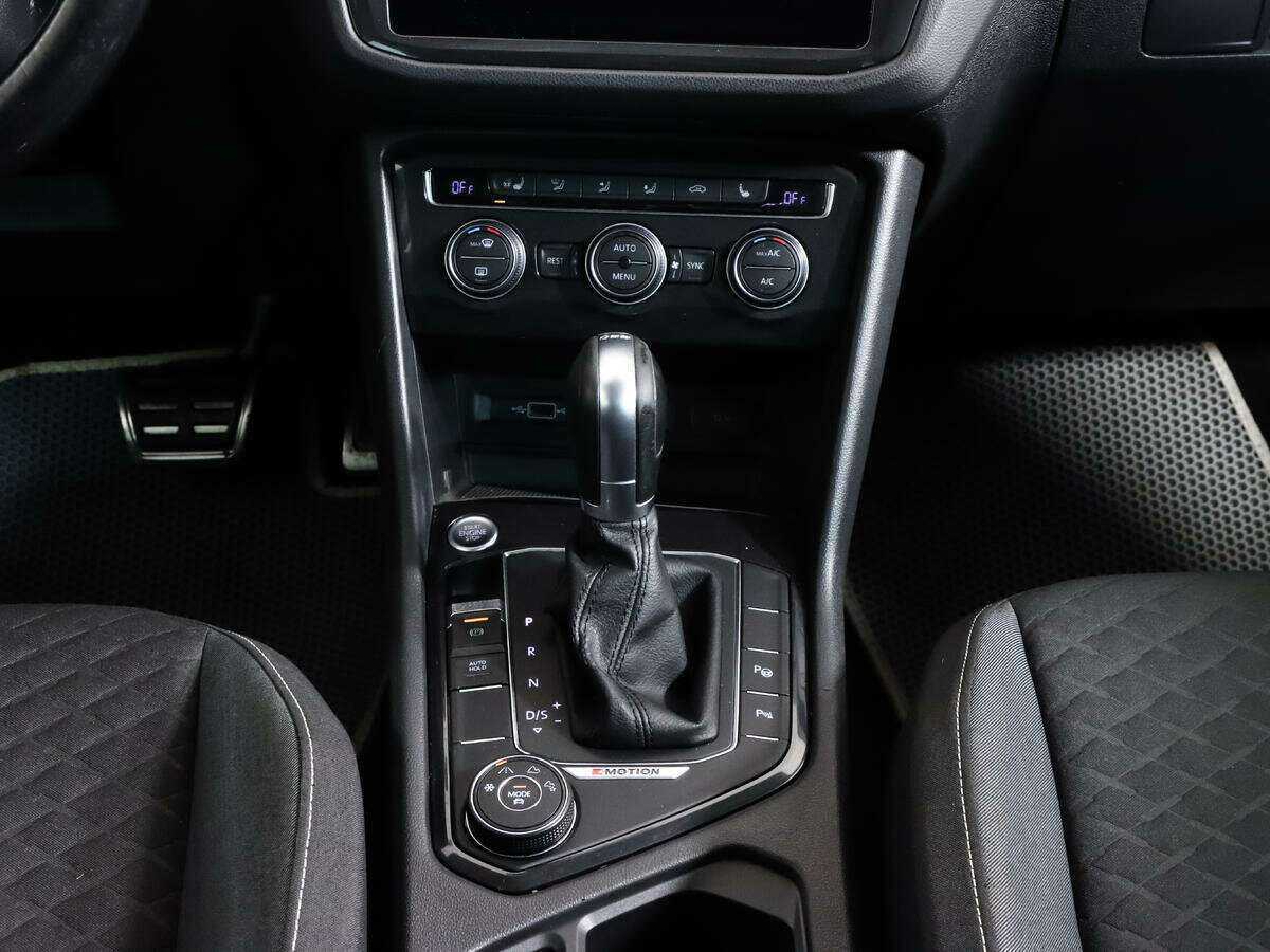 Фольксваген Тигуан б/у, 2018, Роботизированная. Фото: #12