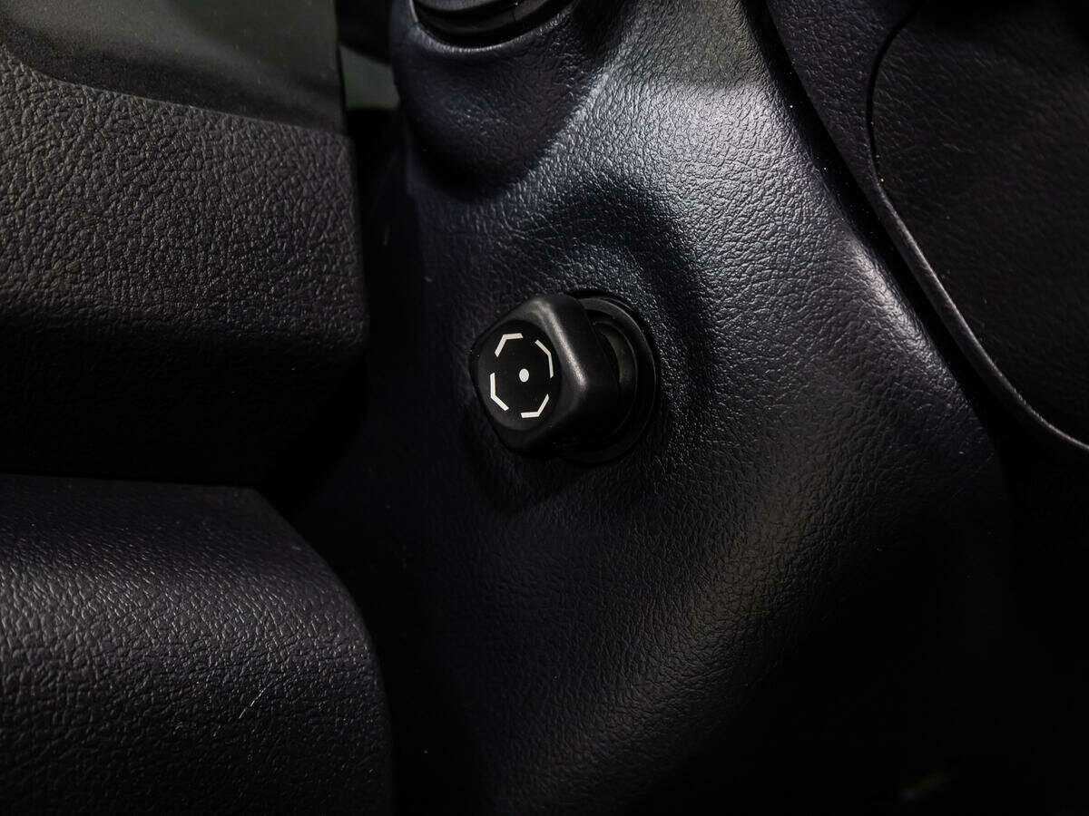 Тойота Камри б/у, 2013, Автоматическая. Фото: #17