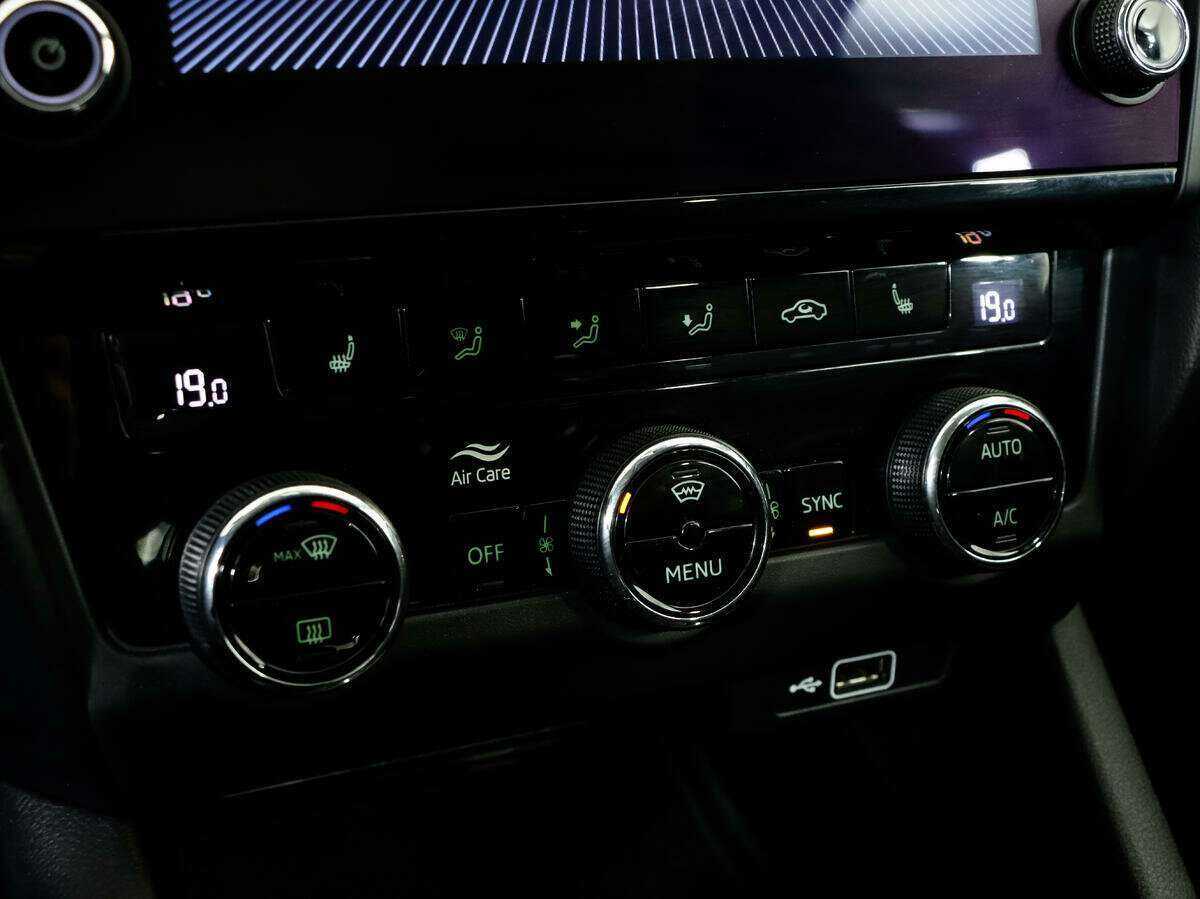 Шкода Октавия б/у, 2019, Роботизированная. Фото: #11