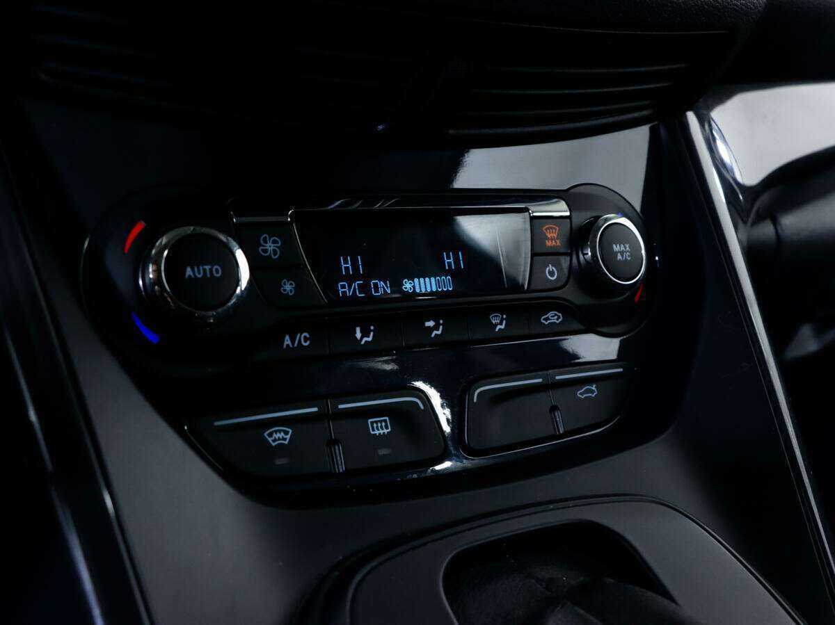 Форд Куга б/у, 2013, Роботизированная. Фото: #10