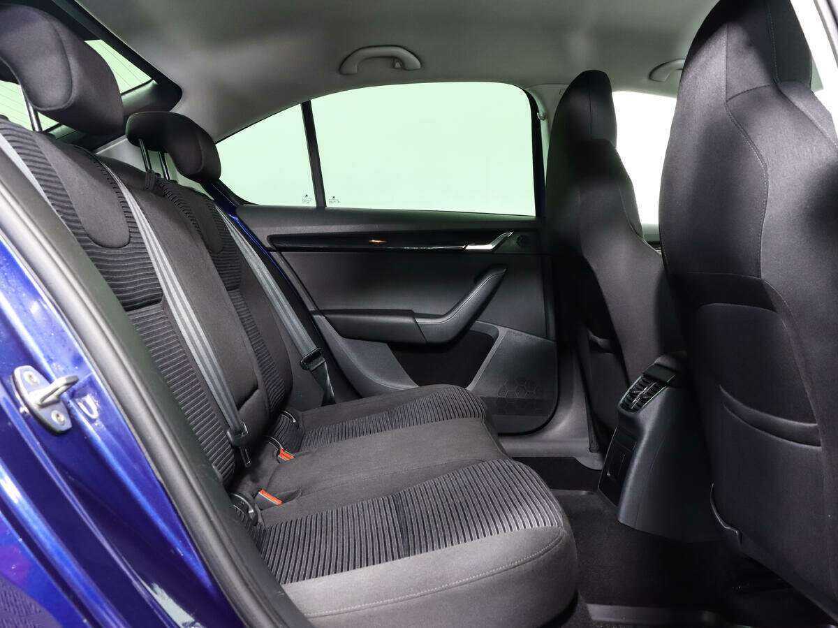 Шкода Октавия б/у, 2015, Роботизированная. Фото: #11